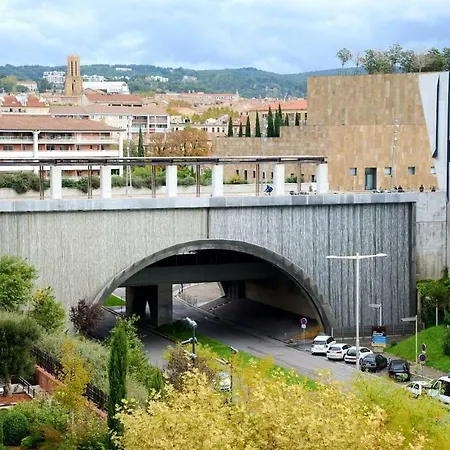 Apartment T2 Cosy Proche Du Centre-ville Avec Garage Inclus *